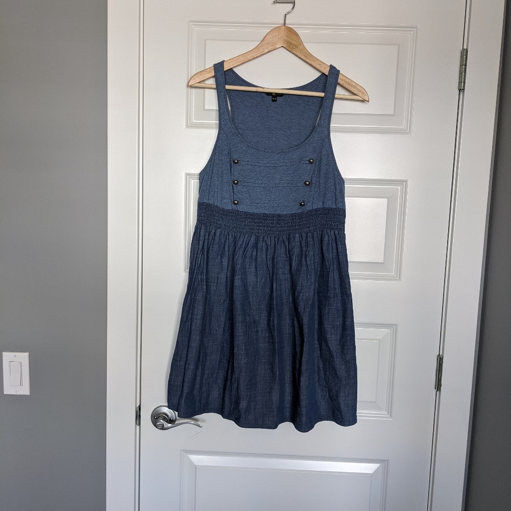 🌻4/$10 - Dress with pockets!